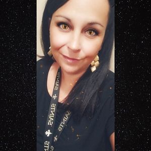 Meet your Posher, Angela